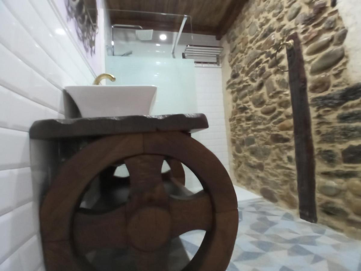 Hostal La Medina De Camponaraya Exteriér fotografie