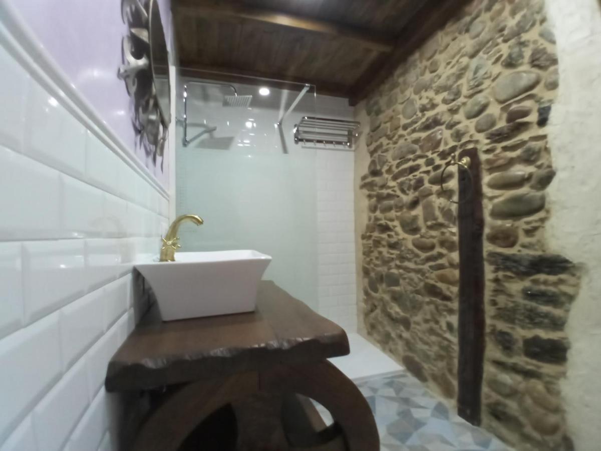 Hostal La Medina De Camponaraya Exteriér fotografie