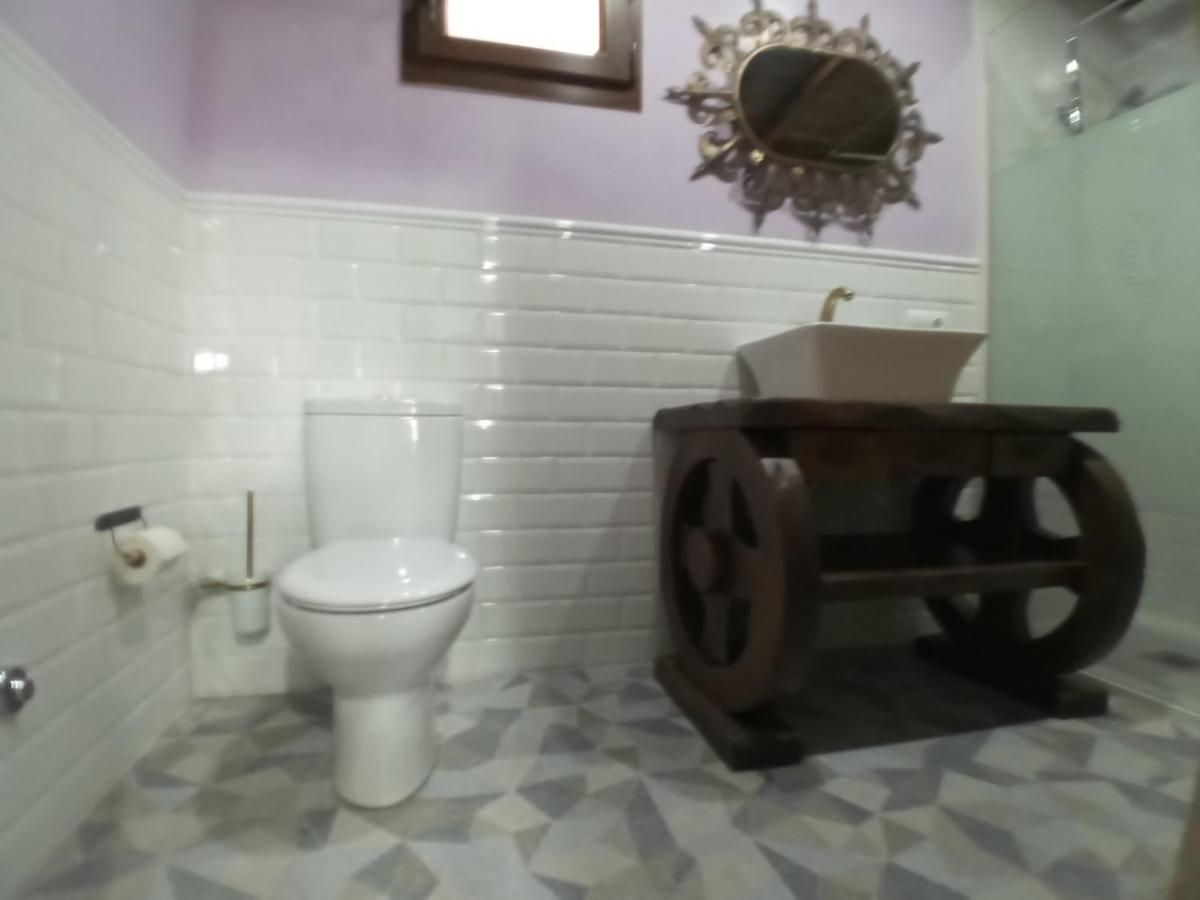 Hostal La Medina De Camponaraya Exteriér fotografie