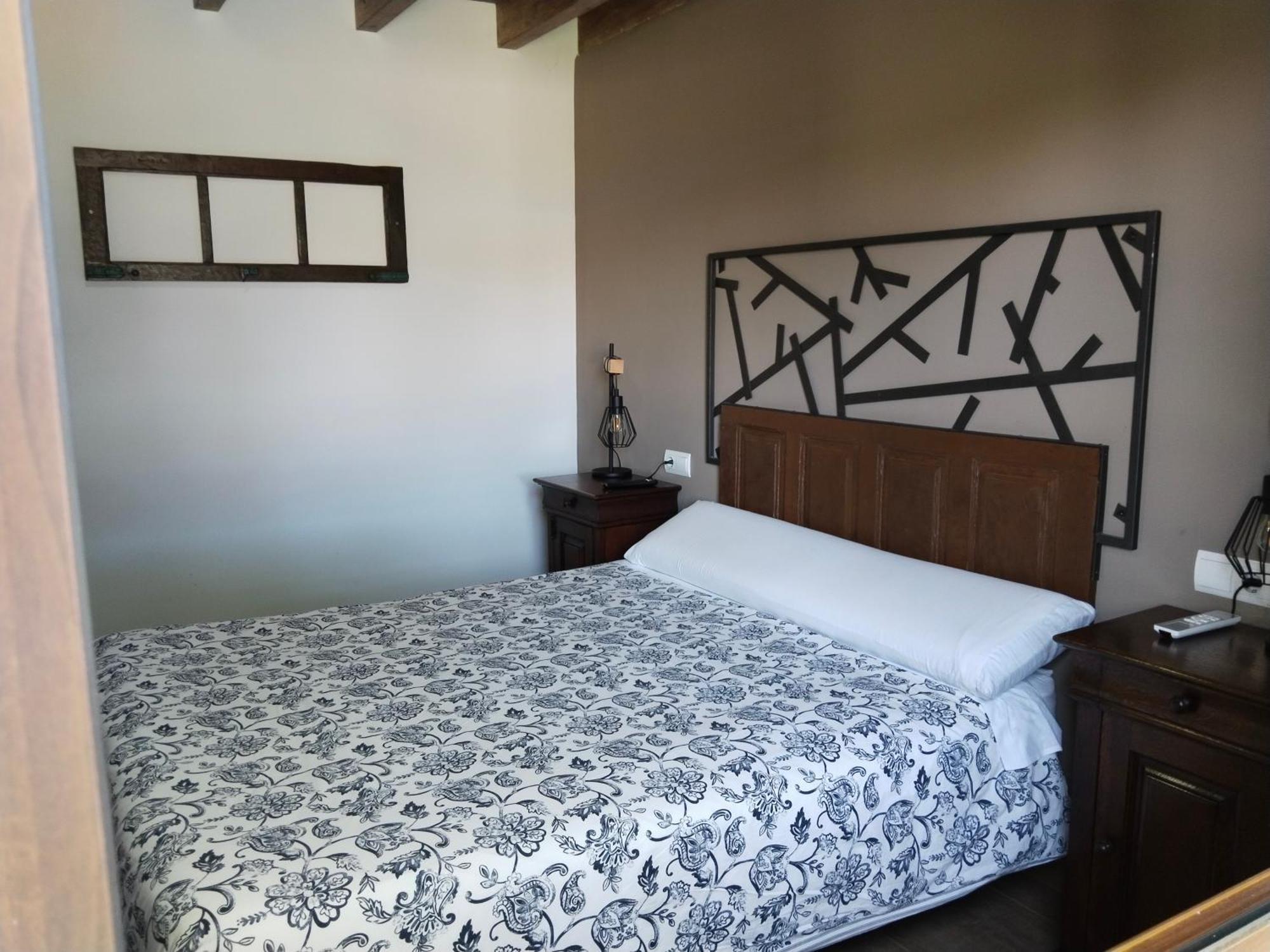Hostal La Medina De Camponaraya Exteriér fotografie