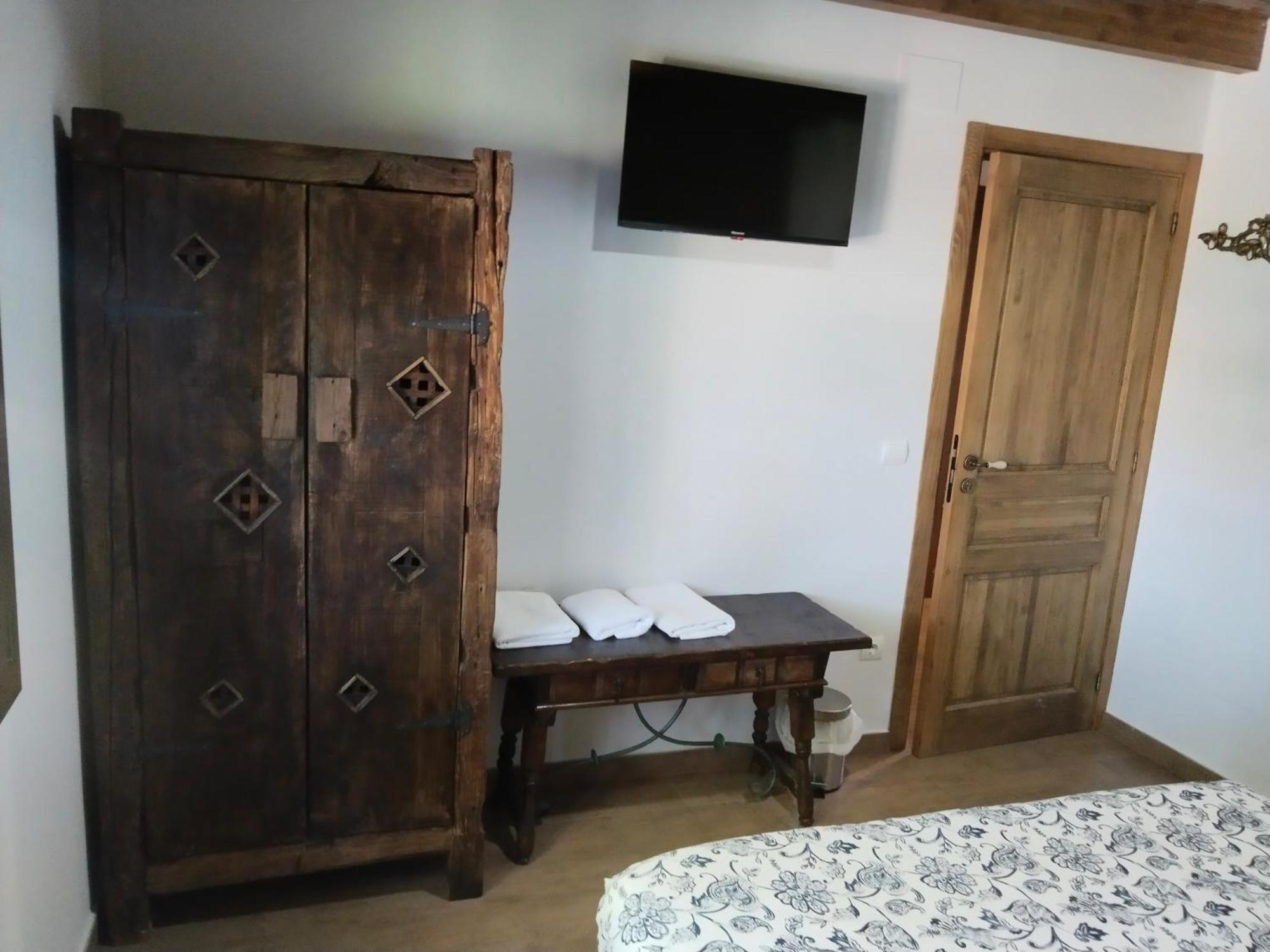 Hostal La Medina De Camponaraya Exteriér fotografie